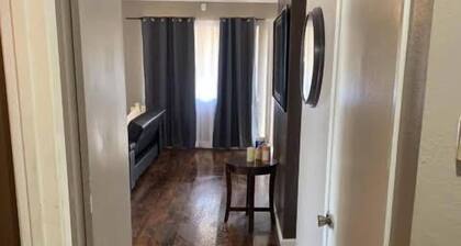 Cozy 2-bedroom Home in Fresno