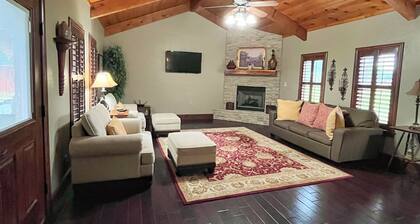 Fortunata Casa Del Sole Private House and Poolside Escape