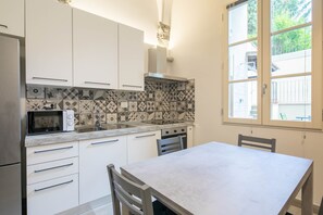 Classic Apartment | Private kitchen