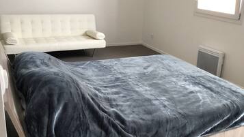 Classic Triple Room | Free WiFi