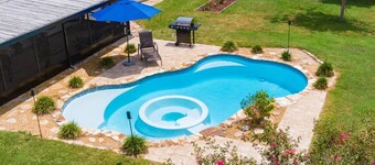 Lakeland Highlands Oasis - 3BR Heated Pool Home