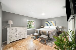 3 Schlafzimmer, Schreibtisch, kostenloses WLAN, Bettwäsche