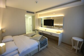 Room | In-room safe, iron/ironing board, free WiFi, bed sheets - VE Hotels Anıttepe Vilayetler Evi (Ankara)