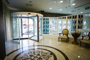 Interior entrance - VE Hotels Anıttepe Vilayetler Evi (Ankara)