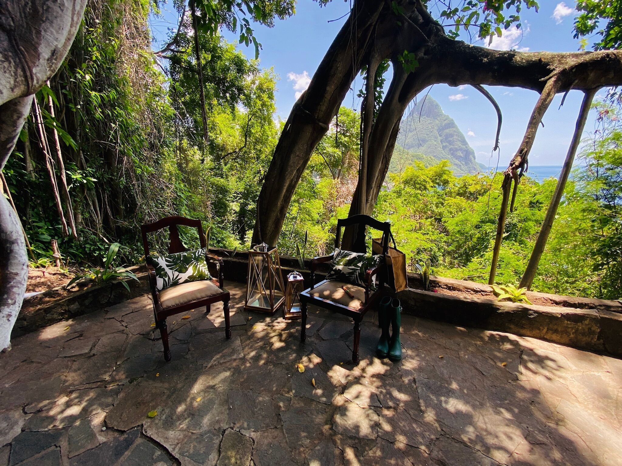 Habitación Deluxe, 1 cama de matrimonio, patio, vistas al mar | Vistas del balcón