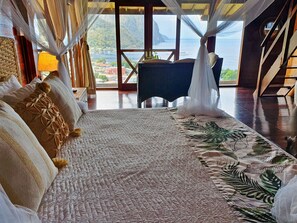 In-room safe, individually decorated, individually furnished - Green Fig Resort & Spa (Soufrière)