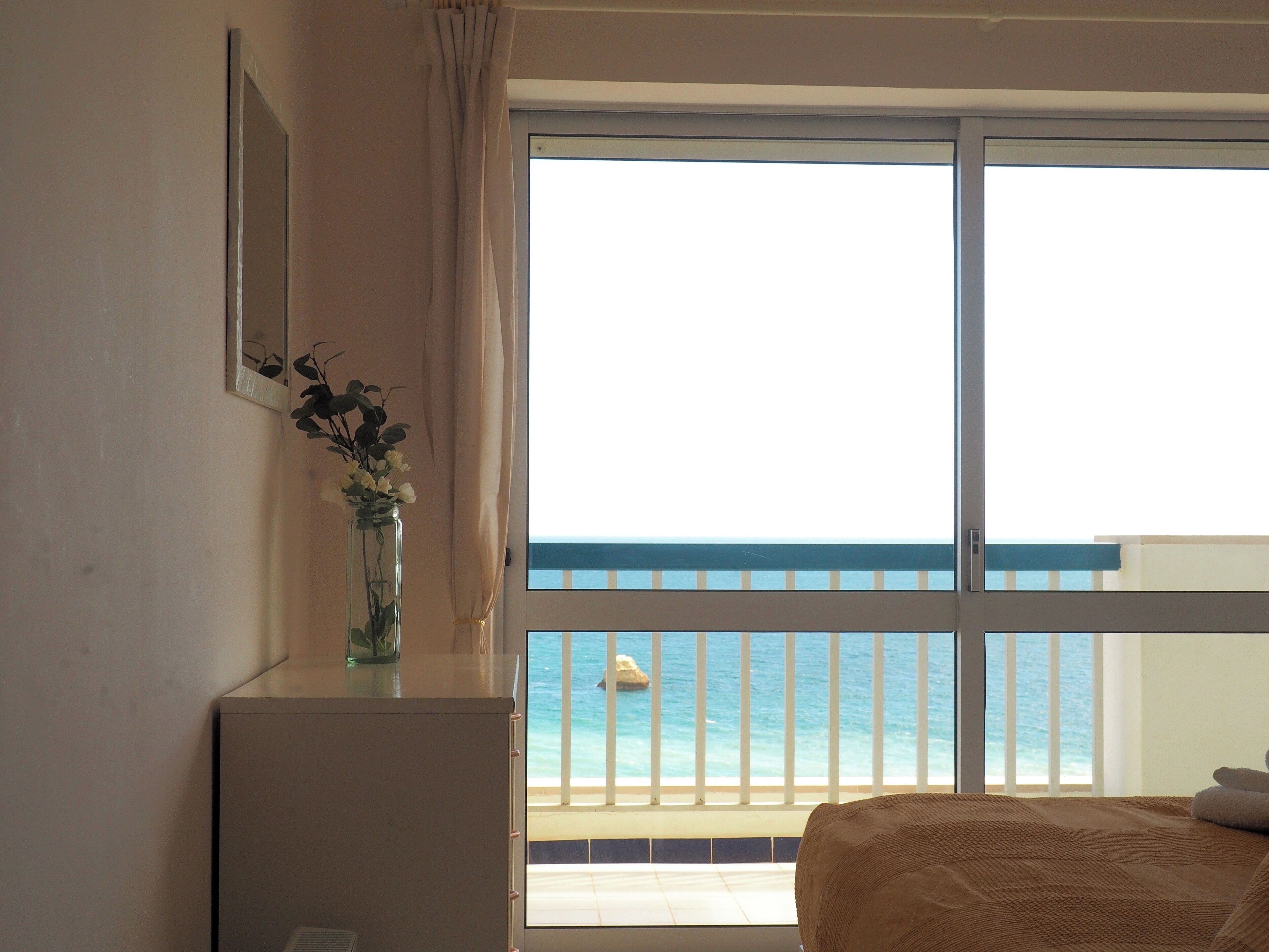 2 bedrooms, iron/ironing board, travel cot, free WiFi