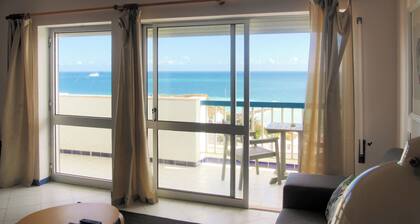 2 bedroom apartment 30 meters from beach, stunning views Praia da Rocha PORTIMAO