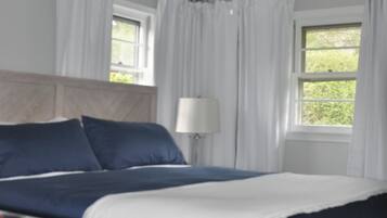 3 chambres, fer et planche à repasser, Wi-Fi gratuit, draps fournis