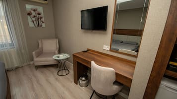 Habitación estándar doble | 1 dormitorio, ropa de cama de alta calidad, minibar