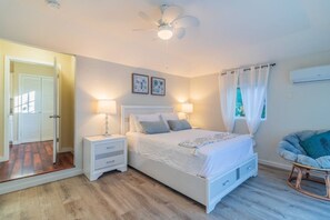 3 chambres, coffre-fort, espace de travail pour ordinateurs portables