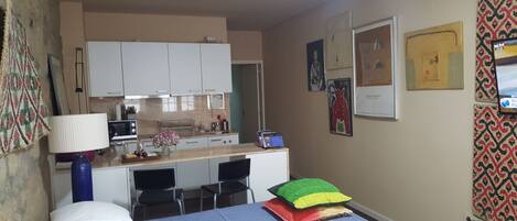 1 bedroom, iron/ironing board, free WiFi, bed sheets