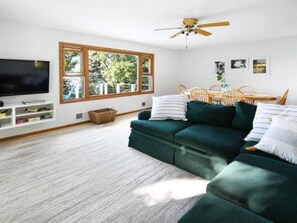 Smart TV, DVD player, books