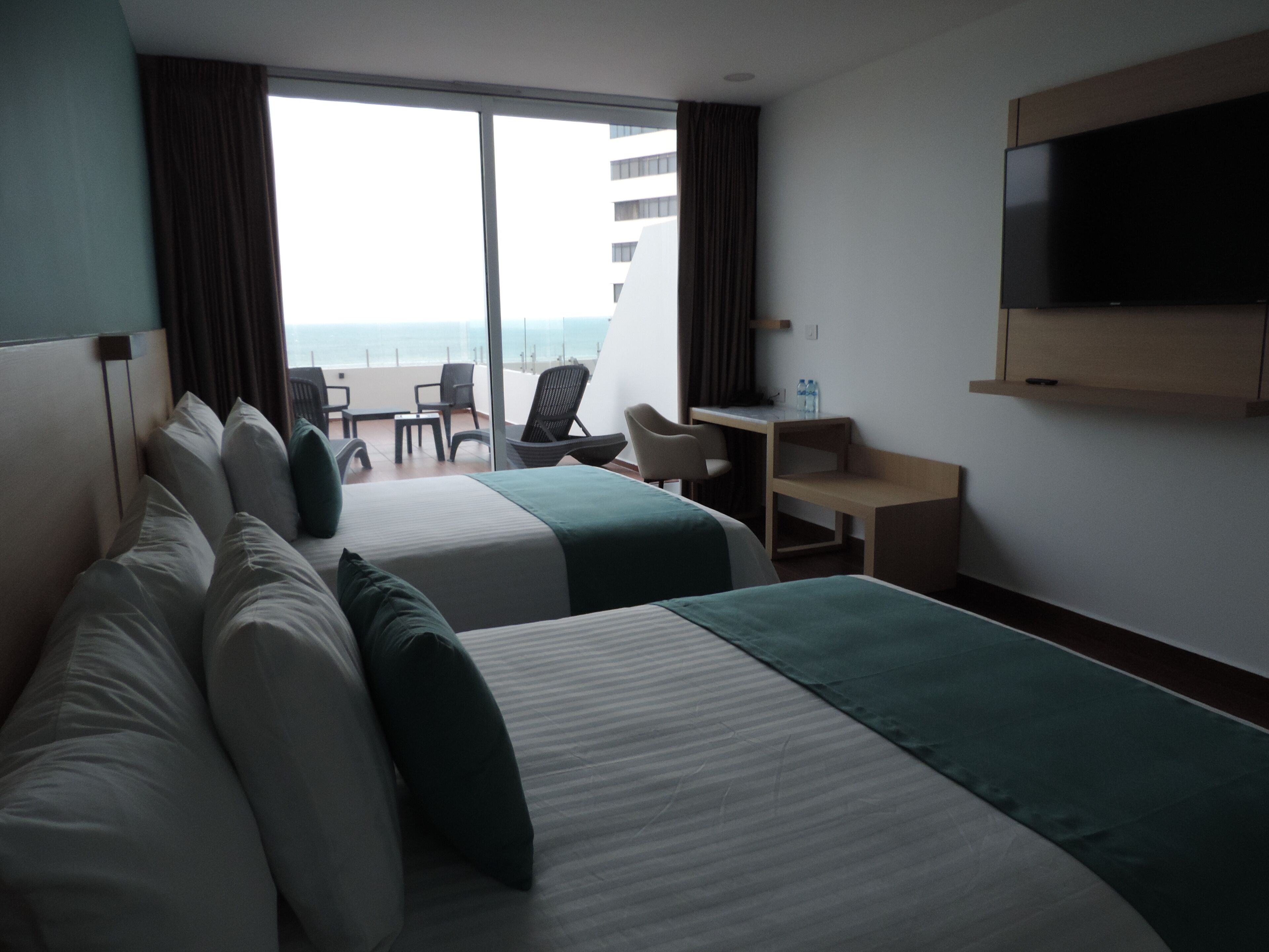 Habitación ejecutiva, 2 camas Queen size, Terraza | Ropa de cama de alta calidad y edredón 