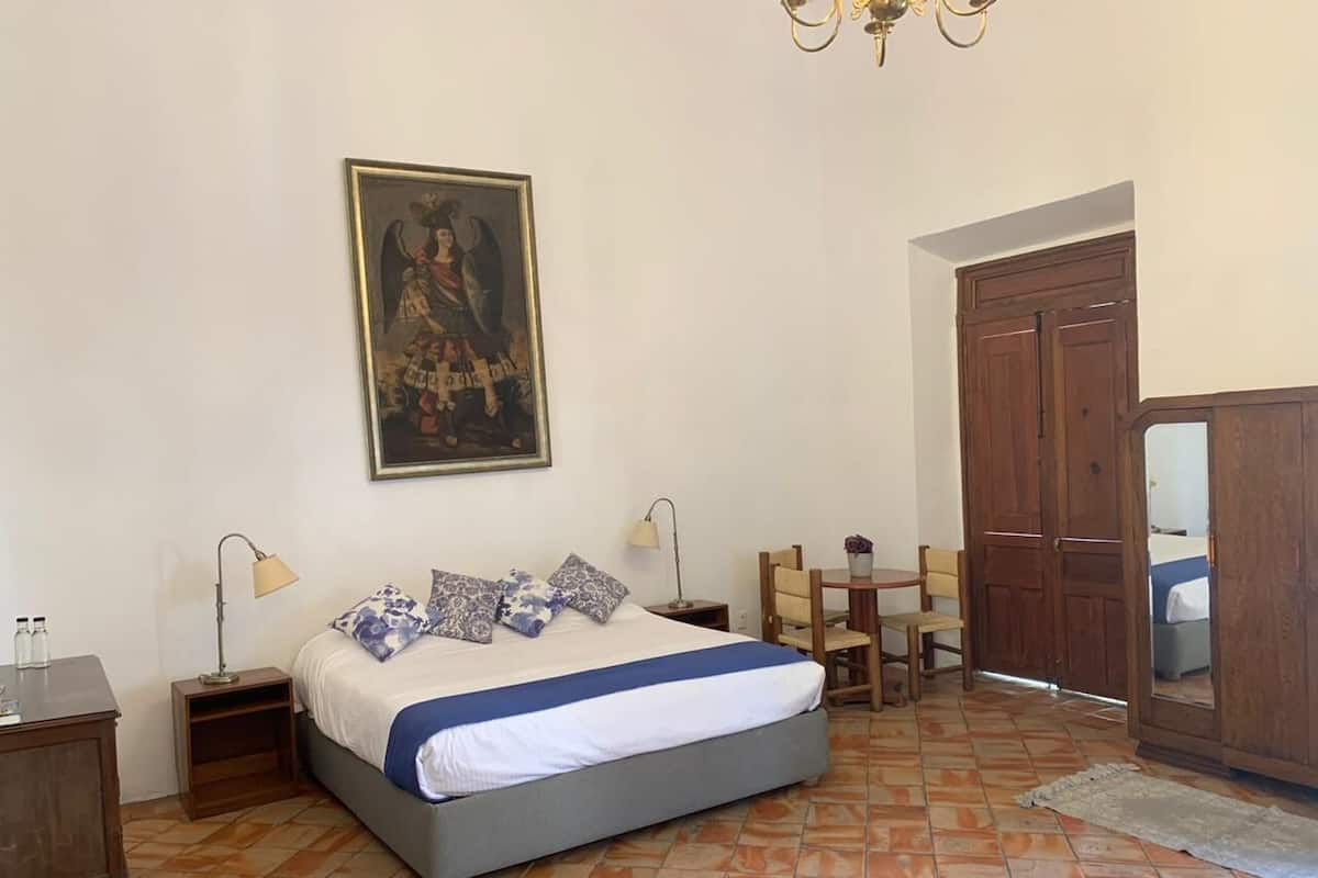 Classic Quadruple Room (La Sala)