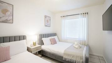 2 Schlafzimmer, Bügeleisen/Bügelbrett, Reisekinderbett, WLAN