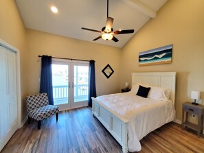 2 bedrooms, iron/ironing board, travel cot, WiFi - Waterfront Condo with a View in Rockport (Rockport)