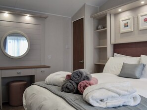 2 quartos, Wi-Fi de cortesia, roupa de cama