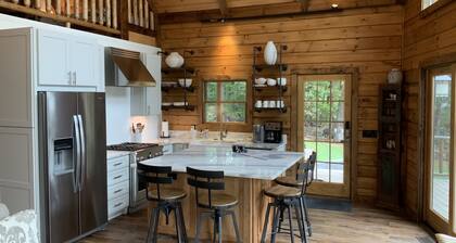 LAKE VIEW Perfect family getaway, fishing spot or retreat 3 mi to City Harbor