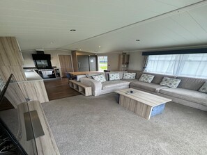 Cabin | Khu phòng khách