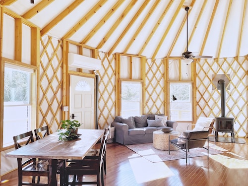 Yurt at Stillhouse Farm *Wifi *Creek *Private *Less than 5 miles from VMI + W&L