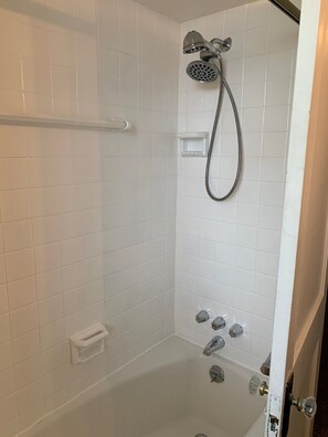 Apartment (Cozy, homey 1 bedroom home near Dormo) | Bathroom - Cozy, Homey 1 Bedroom Home Near Dormont Dog Park (Pittsburgh)