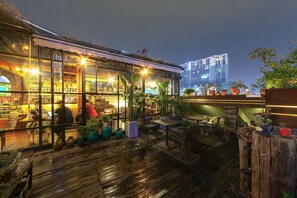 Exterior detail - MinGuo Life Zhangjiajie (Zhangjiajie)