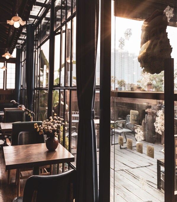 Daily English breakfast (CNY 38 per person) - MinGuo Life Zhangjiajie (Zhangjiajie)