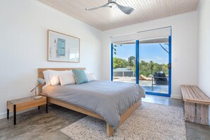 4 habitaciones, tabla de planchar con plancha y wifi gratis 