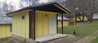 Bungalow for 2 persons in the perfect area of Kamena village
