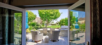 Cutting Edge, newly remodeled Laguna De LaPaz