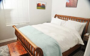 1 slaapkamer, een bureau, een strijkplank/strijkijzer, gratis wifi