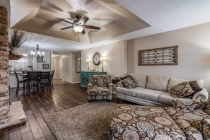 Smart TV, fireplace, DVD player, ping pong