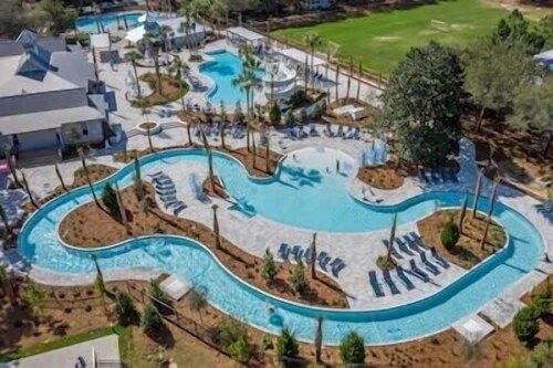 Luxury Home with Golf Cart & 5 Bikes! Watercolor - Access Beach Club & 4 Pools!