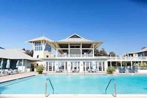 Pool - Luxury Home with Golf Cart & 5 Bikes! Watercolor - Access Beach Club & 4 Pools! (Santa Rosa Beach)