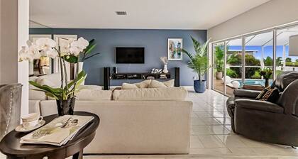 HEATED POOL WATERFRONT GULF ACCESS 4BR 3.5BA LUXURY FLORIDA HOME NEAR BEACH 🐬