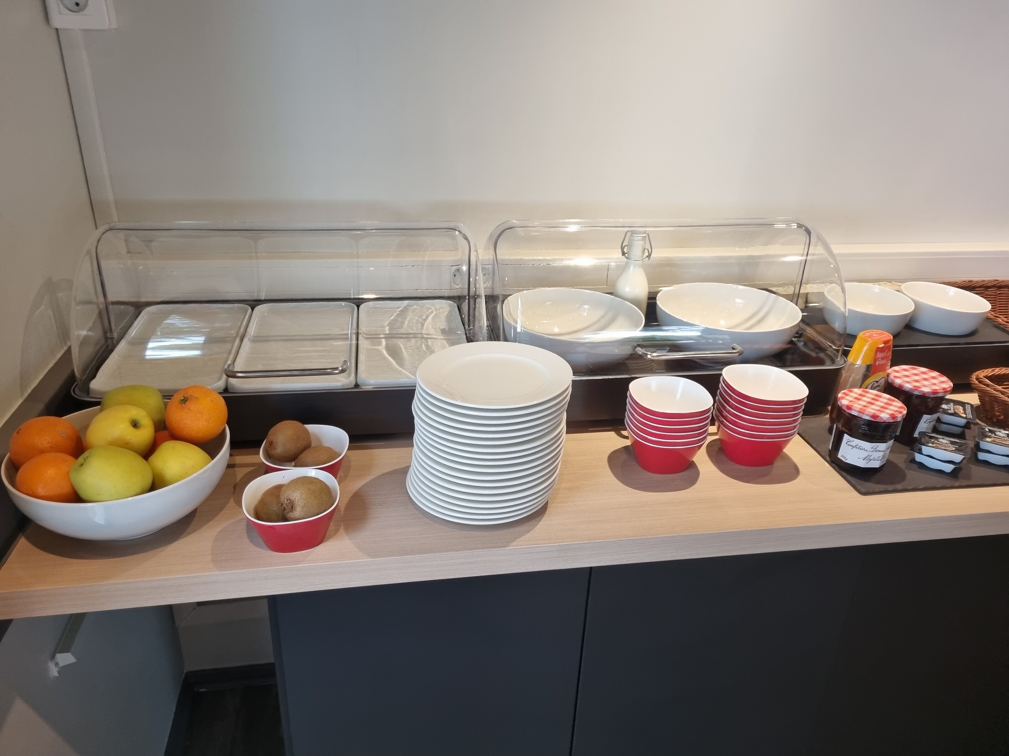 Foto - ACE Hôtel Travel Fabrègues - A9 Montpellier Sud