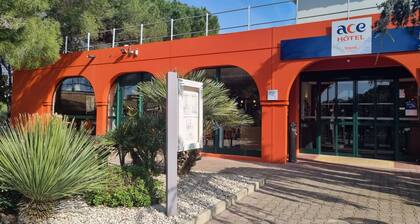 ACE HĂŽtel Travel FabrĂšgues - A9 Montpellier Sud