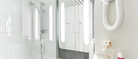 Shower, free toiletries, hair dryer, towels