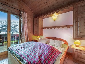 3 bedrooms, free WiFi, bed sheets