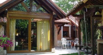 Basic Triple Room: Private entrance and porch