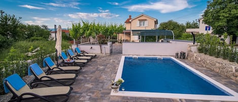 Udendørs pool