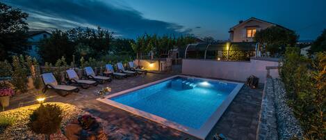 Piscine extérieure