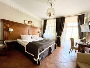 1 bedroom, in-room safe, desk, WiFi