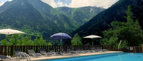 Piscine extérieure, piscine chauffée