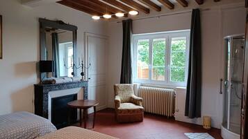 7 Schlafzimmer, Reisekinderbett, kostenloses WLAN