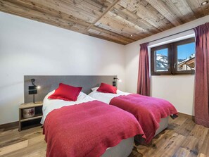 6 bedrooms, free WiFi, bed sheets