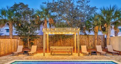 SEASIDE PALACE: Gorgeous Home with Pool, Game Room & Coastal Interiors! SPECIAL PROMO