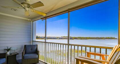 Renovated Folly Beach Condo w/ Community Pool, River Views and Short Walk to Beach & Downtown