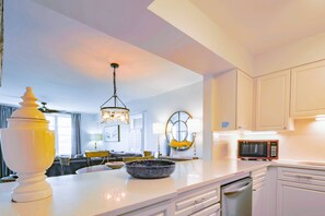 Unclassified image, 5 of 50, button